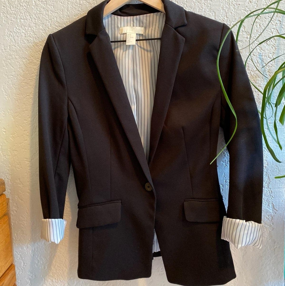 Gender-Inclusive Black H&M Blazer
